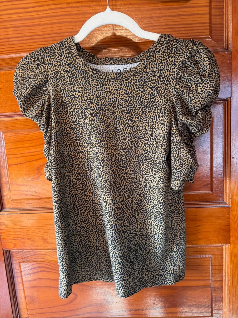 LOFT Leopard Print Puff Sleeve Top